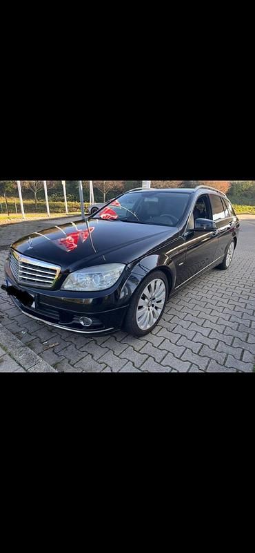 Schwarz Gebraucht 2009 Mercedes C320 Kombi | 3.700 € (Superpreis) - Bild 1/4