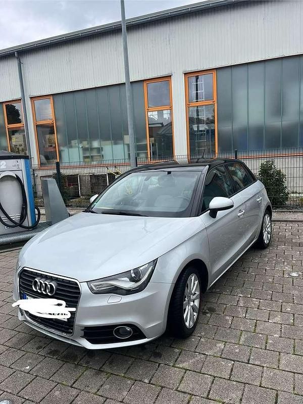 Grau Gebraucht 2012 Audi A1 Ambition Kleinwagen | 7.000 € (Guter Preis) - Bild 1/4