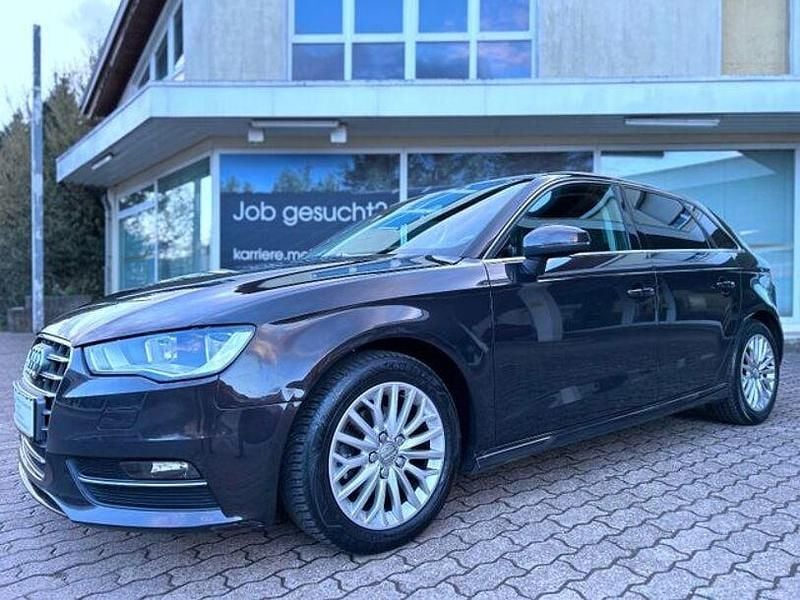 Gebraucht Audi A3 Attraction 110 PS (80 kW) 2016 Braun Limousine