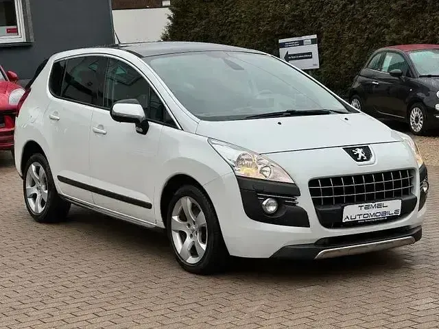 Gebraucht Peugeot 3008 Platinum 163 PS (119 kW) 2011 Weiß Van / Kleinbus