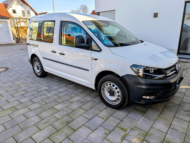 Gebraucht VW Caddy 110 PS (80 kW) 2017 Weiß Van / Kleinbus