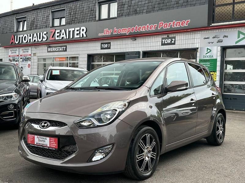 Braun Gebraucht 2012 Hyundai ix20 Classic Van / Kleinbus | 6.250 € (Fairer Preis) - Bild 1/4