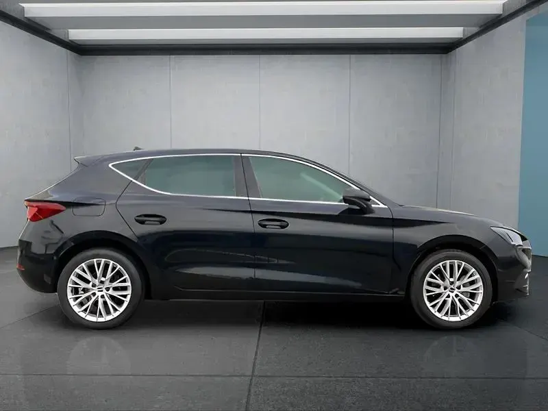 Gebraucht Seat Leon 110 PS (80 kW) 2022 Schwarz Kleinwagen