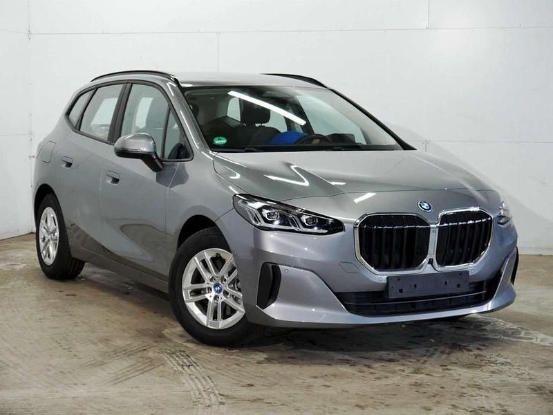 Gebraucht BMW 225 245 PS (180 kW) 2023 Skyscraper grau metallic Van / Kleinbus