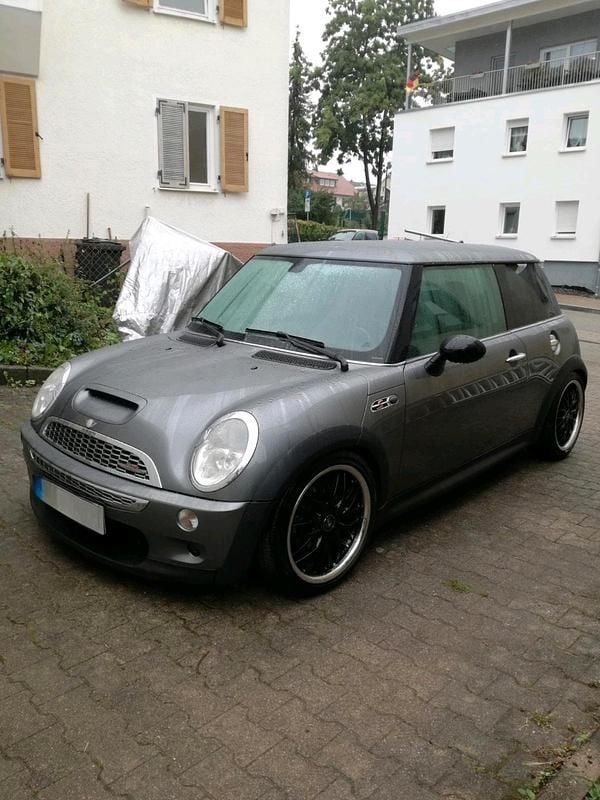 Grau Gebraucht 2004 Mini Cooper S Kleinwagen | 2.800 € (Guter Preis) - Bild 1/4