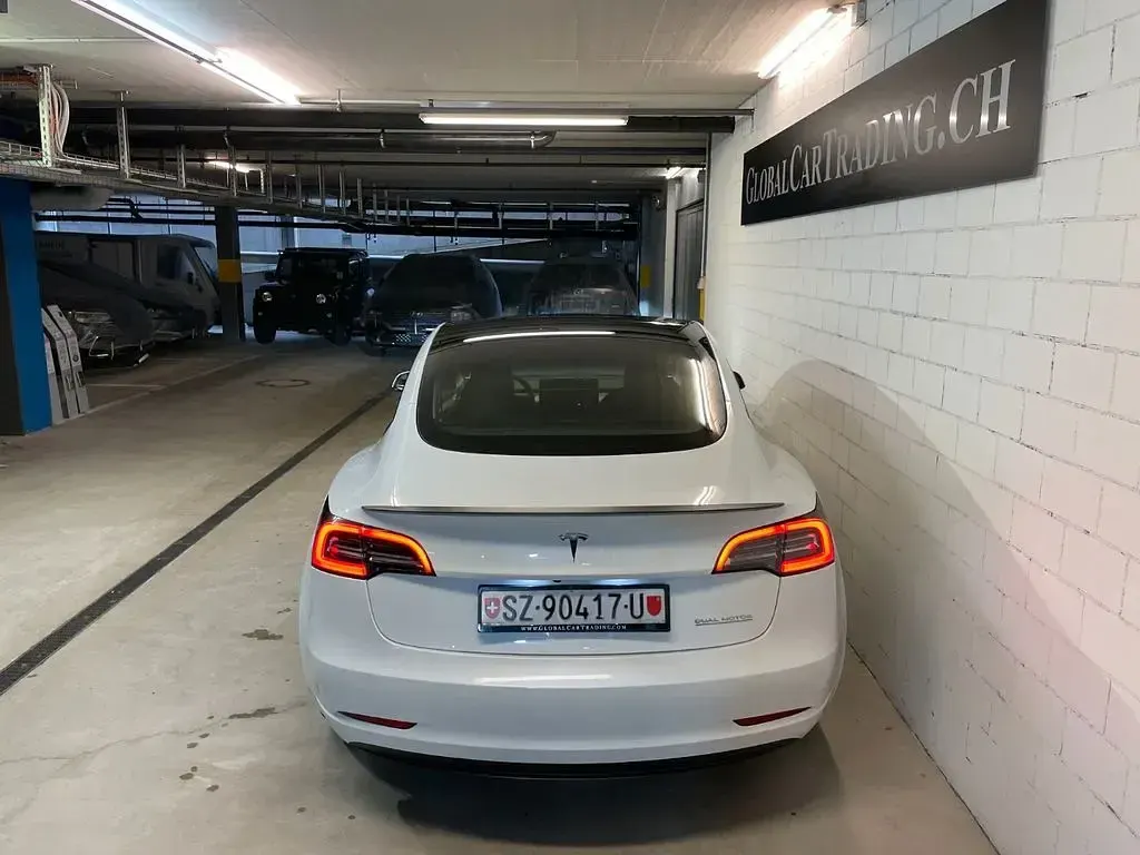 Neu Tesla Model 3 Performance 377 kW (513 PS) 2026 Weiß Limousine