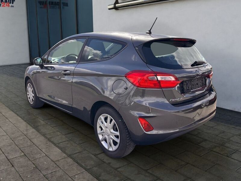 Gebraucht Ford Fiesta Trend 71 PS (52 kW) 2019 Grau Kleinwagen