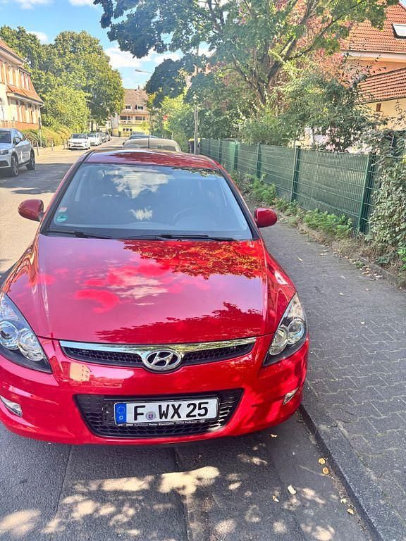 Schwarz Gebraucht 2009 Hyundai i30 Classic Kombi | 4.600 € (Fairer Preis) - Bild 1/4