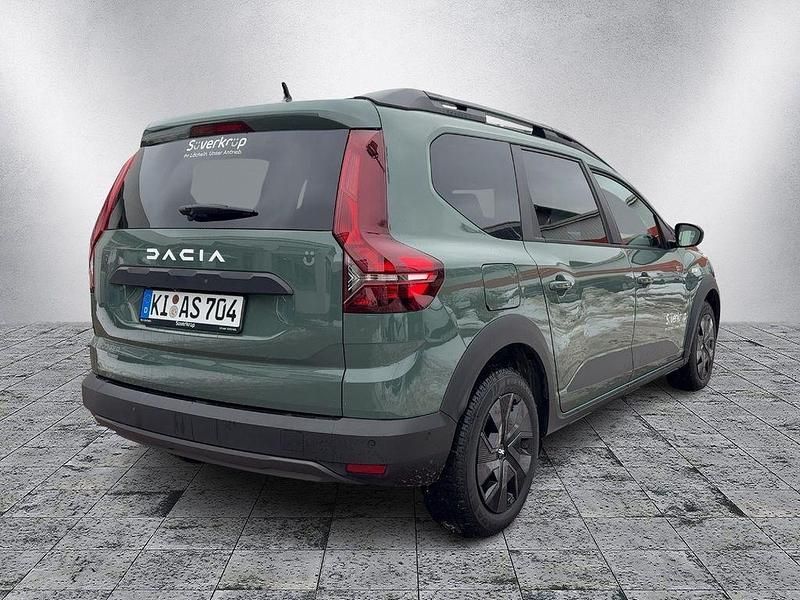 Gebraucht Dacia Jogger Expression 94 PS (69 kW) 2025 Grau Van / Kleinbus
