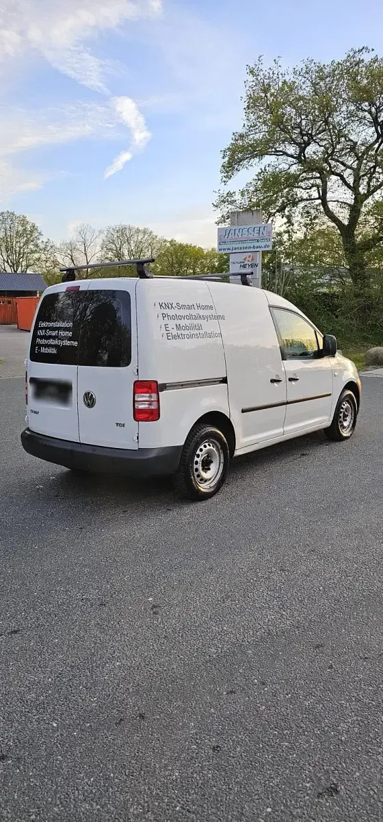 Gebraucht VW Caddy 105 PS (77 kW) 2015 Weiß Van / Kleinbus