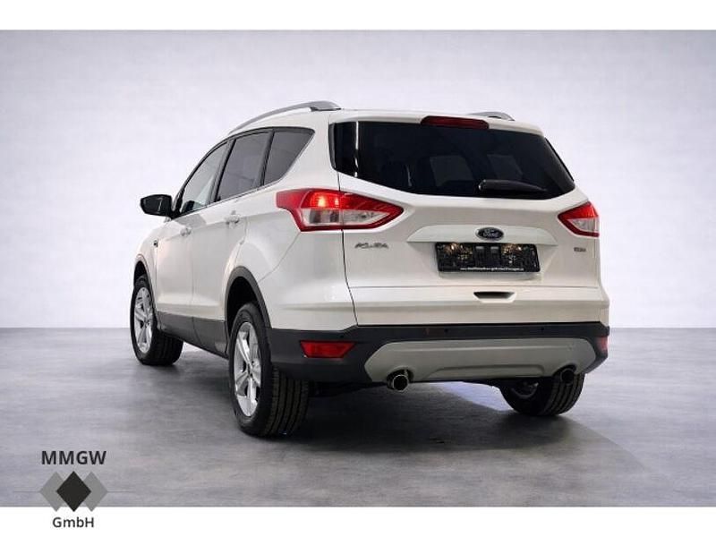 Gebraucht Ford Kuga SYNC Edition 150 PS (110 kW) 2015 White platinum SUV