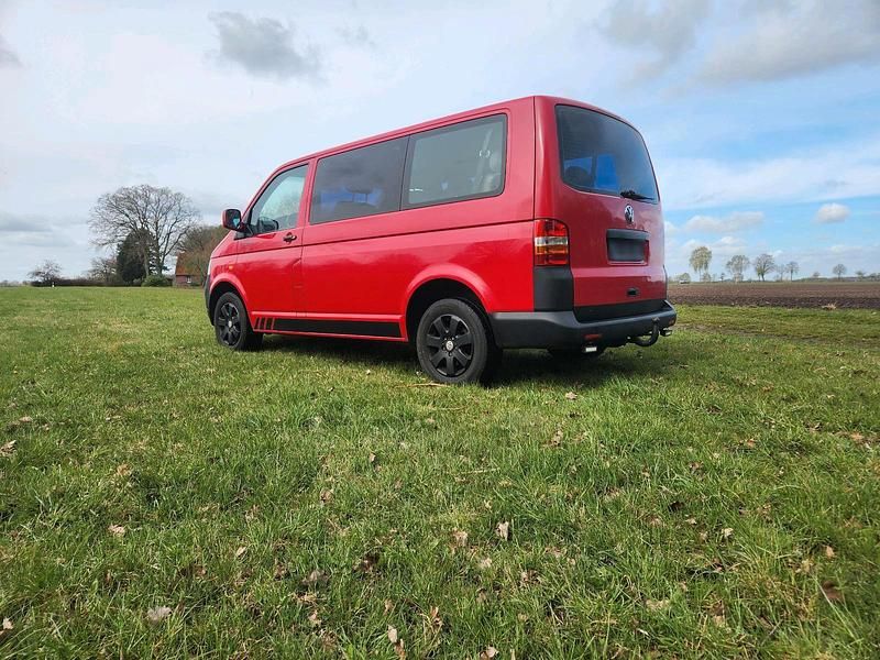 Second-hand VW Caravelle 102 CP (75 kW) 2004 Van