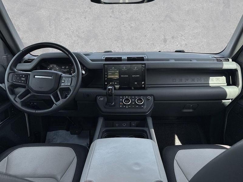 Gebraucht Land Rover Defender HSE Dynamic 300 PS (220 kW) 2024 Weiss SUV