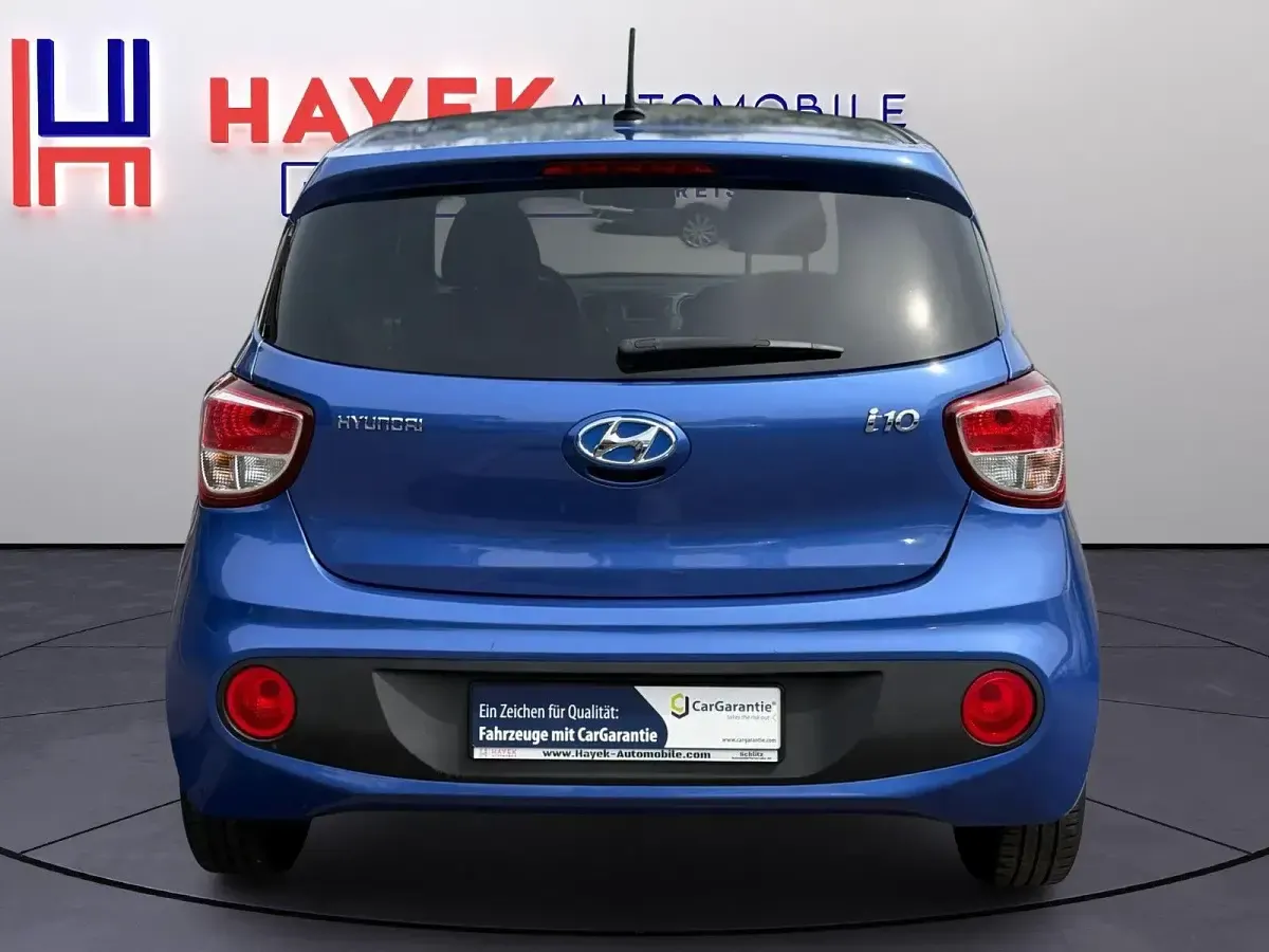 Gebraucht Hyundai i10 Passion 67 PS (49 kW) 2018 Blau Kleinwagen