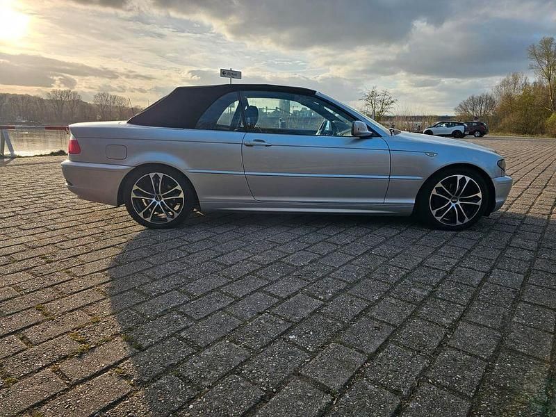 Gebraucht BMW 318 Cabriolet Performance 150 PS (110 kW) 2005 Silber Cabrio