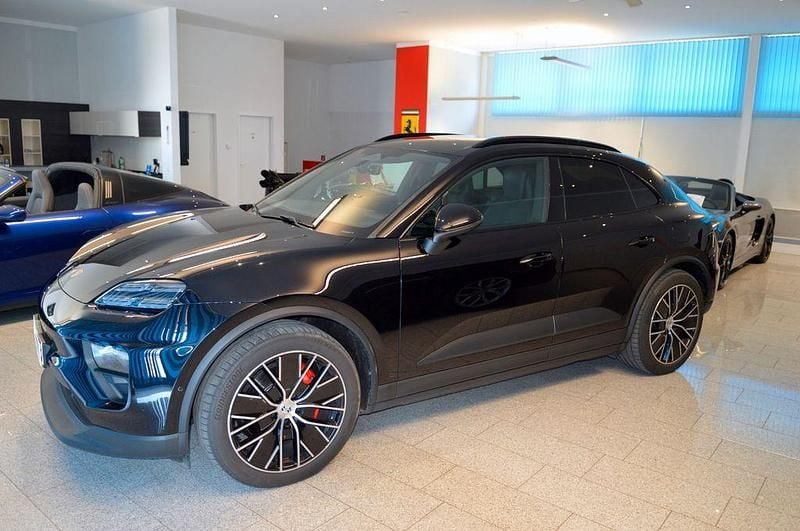 Gebraucht Porsche Macan 380 kW (517 PS) 2025 Schwarz SUV