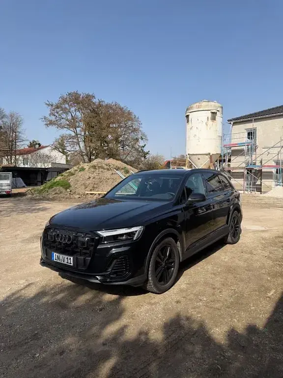 Gebraucht Audi Q7 S-Line 231 PS (169 kW) 2025 Schwarz SUV