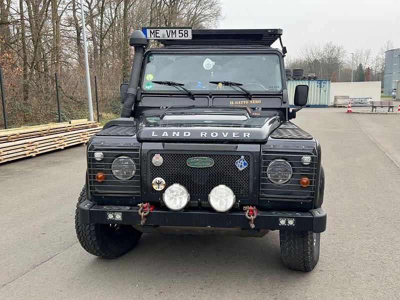 Gebraucht Land Rover Defender SE 122 PS (89 kW) 2014 Schwarz Kombi