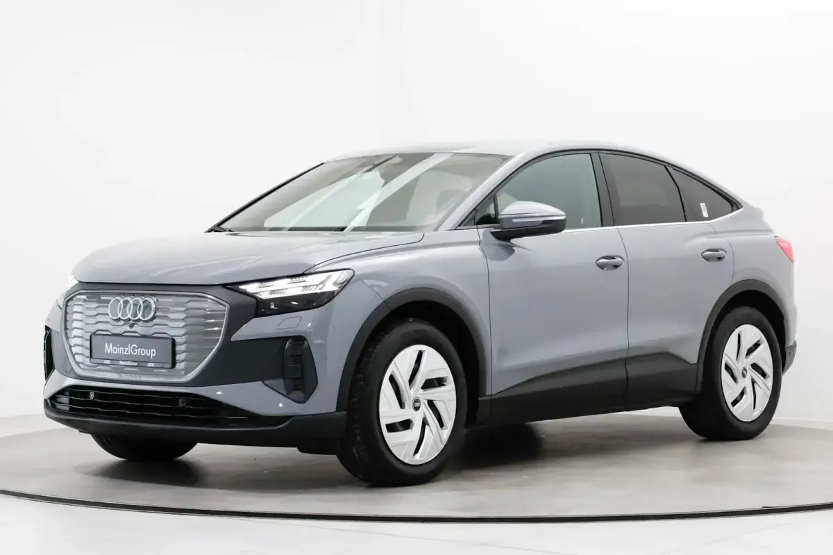 Gebraucht Audi Q4 Sportback e-tron Ambiente 150 kW (204 PS) 2022 Grau SUV