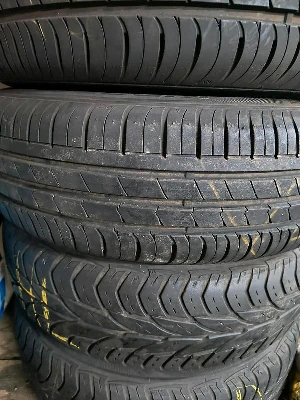 Gebraucht VW Fox 54 PS (39 kW) 2009 Schwarz Kleinwagen