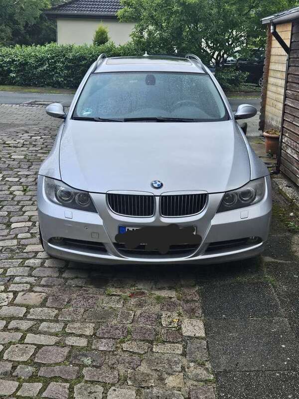 Gebraucht 2007 BMW 330 Kombi | 4.990 € (Fairer Preis) - Bild 1/4