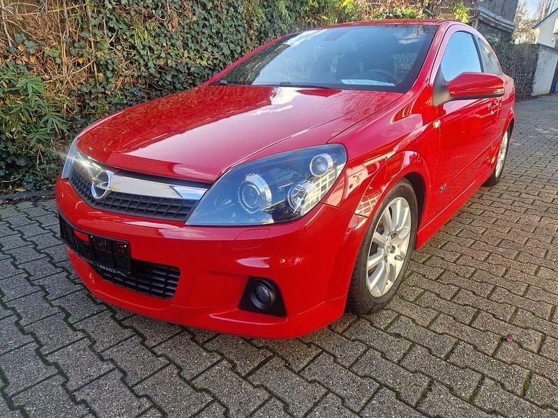Gebraucht Opel Astra GTC OPC 140 PS (102 kW) 2008 Rot Coupé