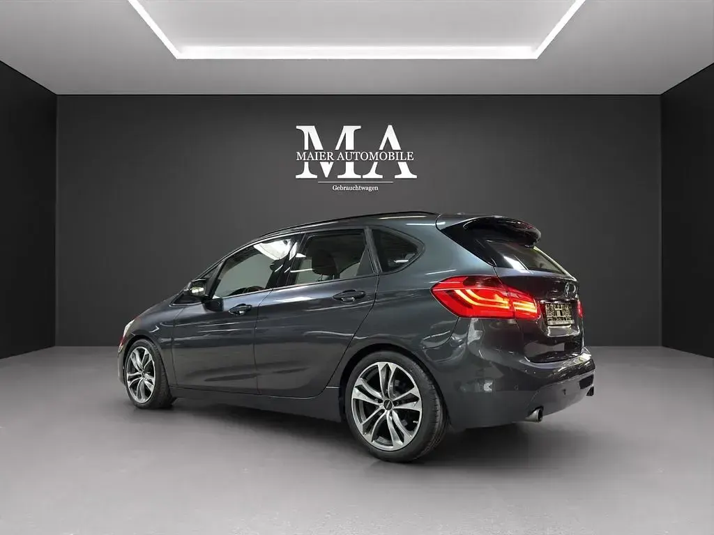 Gebraucht BMW 220 Advantage 192 PS (141 kW) 2016 Grau Kombi