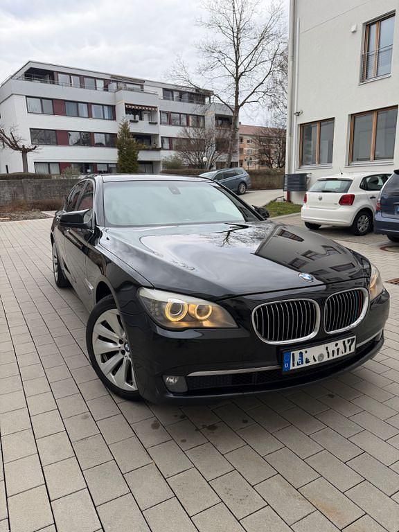 Gebraucht BMW 730 245 PS (180 kW) 2010 Schwarz Limousine