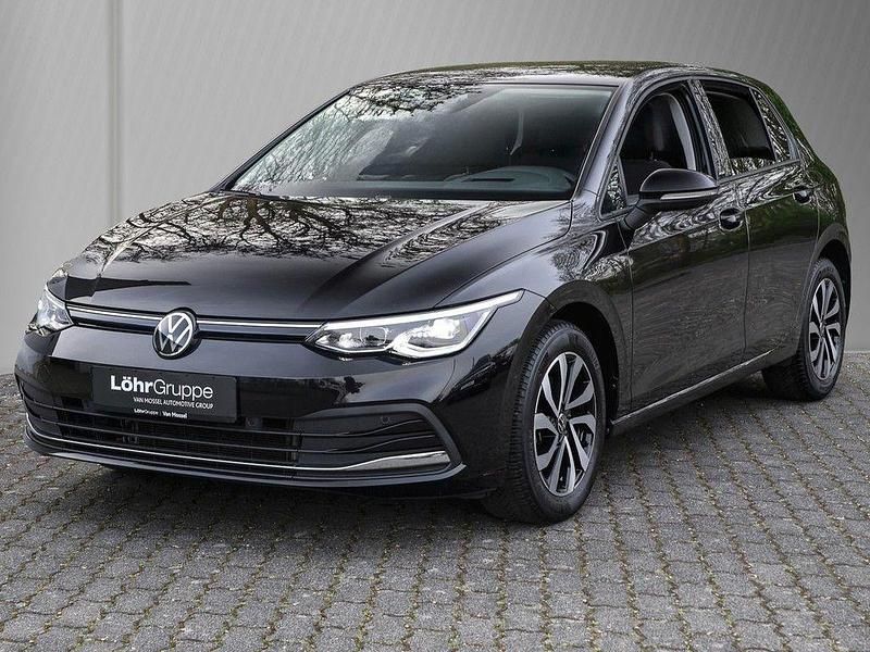 Gebraucht VW Golf VIII Active 150 PS (110 kW) 2023 Schwarz Limousine