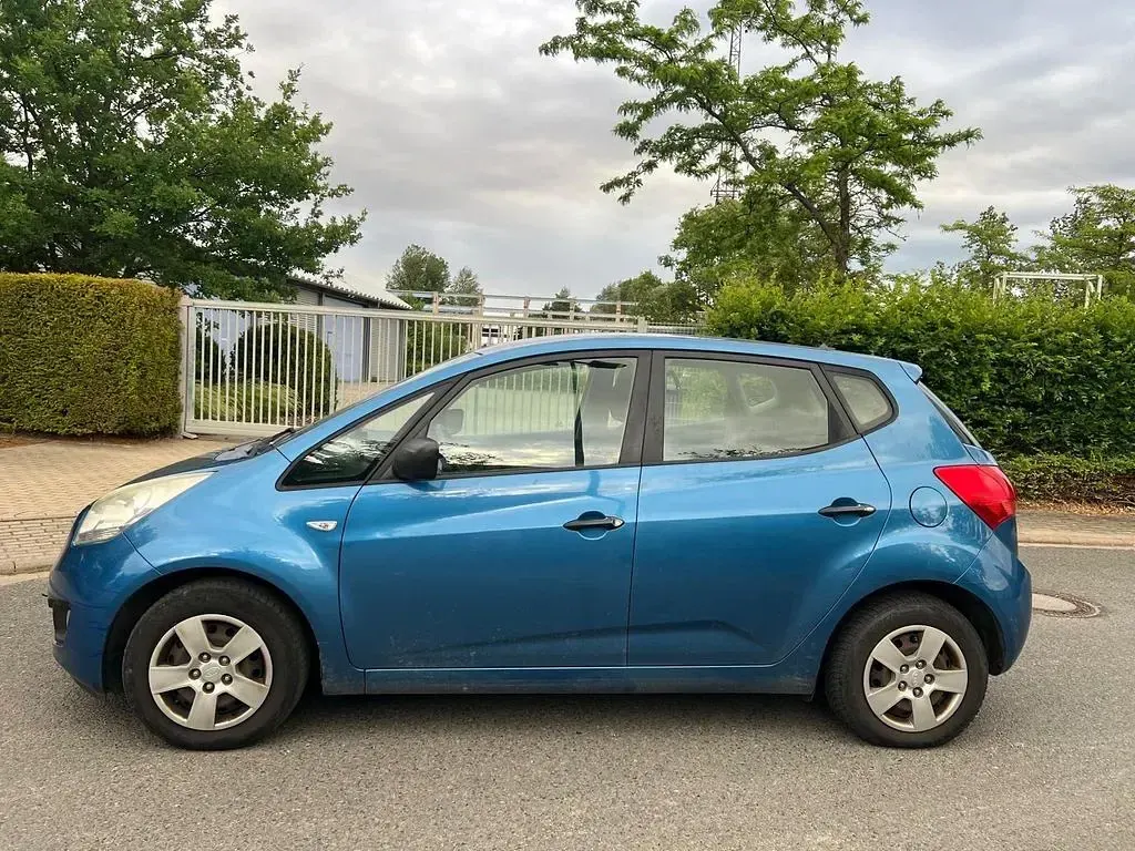 Gebraucht Kia Venga Vision 90 PS (66 kW) 2010 Byteblau met. Kleinwagen