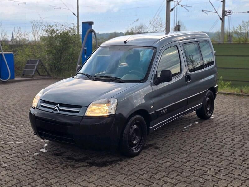Grau Gebraucht 2008 Citroën Berlingo Van / Kleinbus | 3.200 € (Fairer Preis) - Bild 1/4