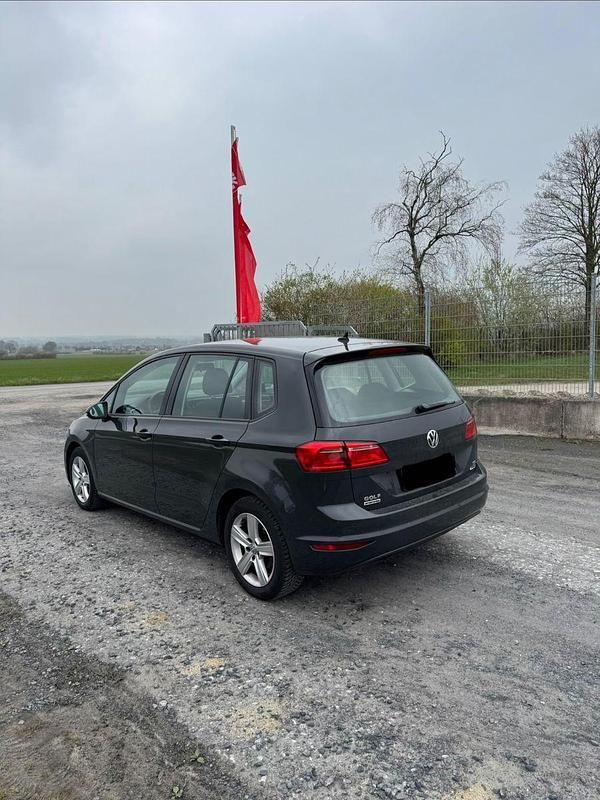 Gebraucht VW Golf Sportsvan 86 PS (63 kW) 2017 Grau Van / Kleinbus