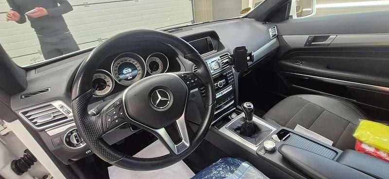 Gebraucht Mercedes E200 184 PS (135 kW) 2014 Weiß Coupé