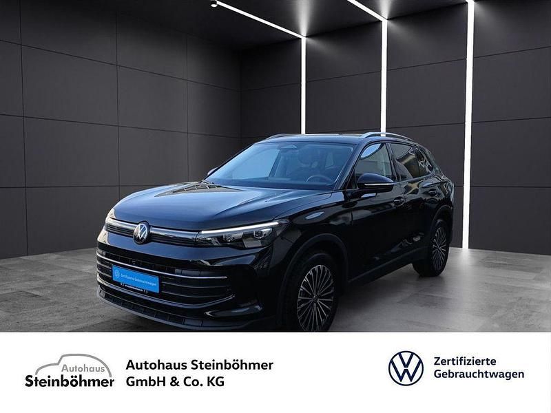 Grenadillschwarz (schwarz) Gebraucht 2025 VW Tiguan Goal SUV | 36.935 € (Guter Preis) - Bild 1/4