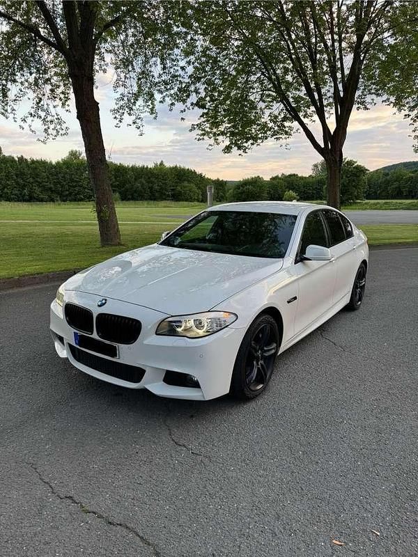 Gebraucht 2012 BMW 525 Sport Line Limousine | 11.999 € (Fairer Preis) - Bild 1/4