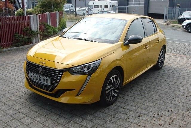 Gebraucht Peugeot 208 Allure 102 PS (75 kW) 2022 Gelb Kleinwagen