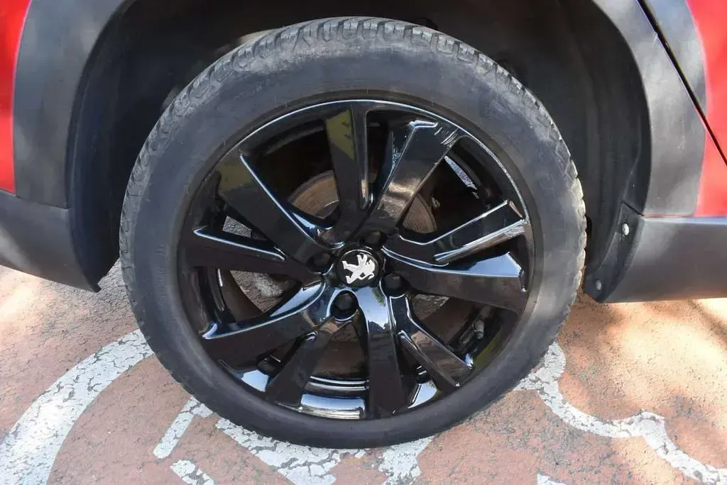 Gebraucht Peugeot 2008 GT-line 131 PS (96 kW) 2016 Rot SUV