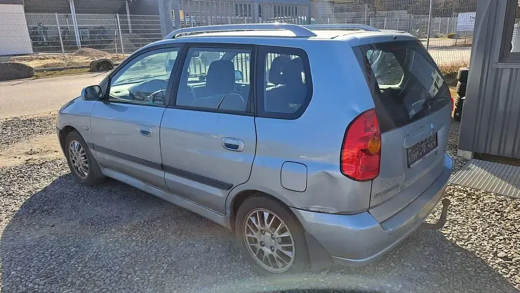Gebraucht Mitsubishi Space Star Invite 98 PS (72 kW) 2005 Silber Van / Kleinbus