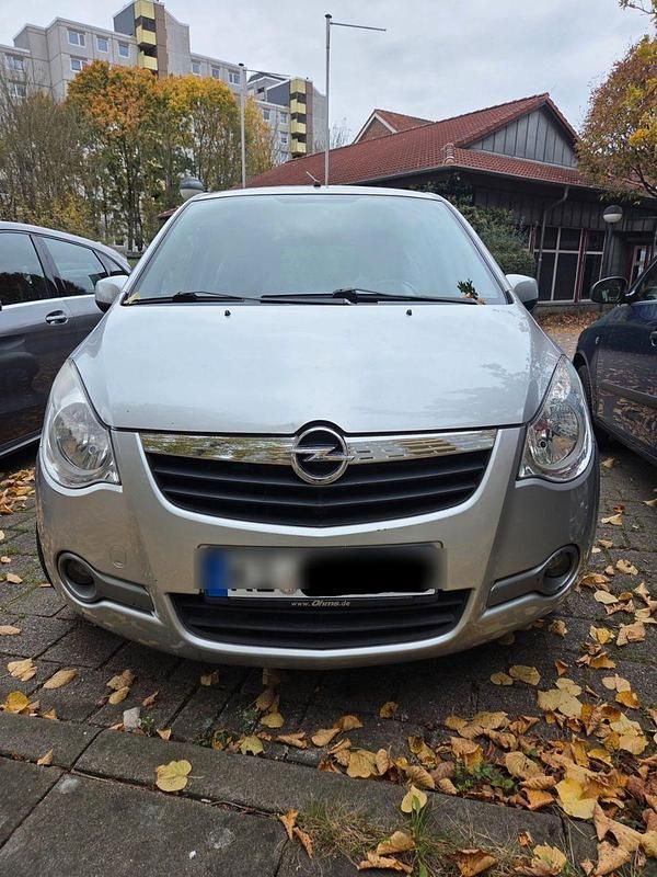 Silber Gebraucht 2011 Opel Agila Edition Kleinwagen | 6.200 € (Fairer Preis) - Bild 1/4