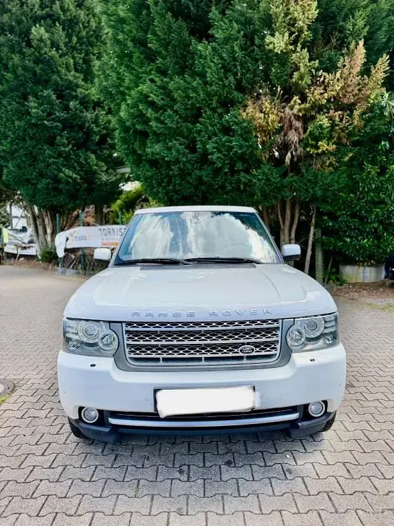 Gebraucht Land Rover Range Rover Autobiography 272 PS (200 kW) 2010 Weiß SUV