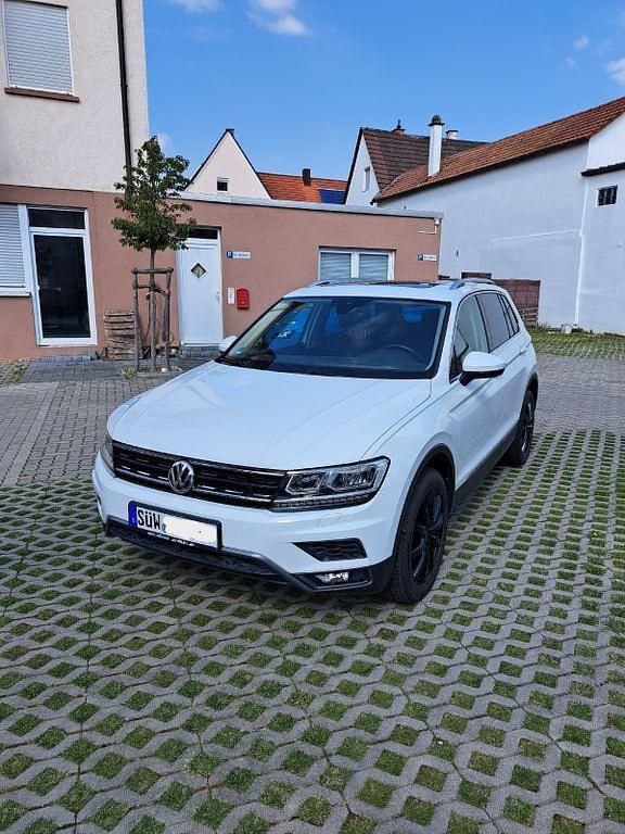 Gebraucht VW Tiguan Highline 150 PS (110 kW) 2018 Weiß SUV