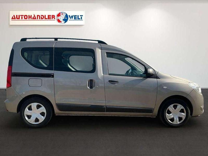 Gebraucht Dacia Dokker Lauréate 116 PS (85 kW) 2014 Beige Van / Kleinbus