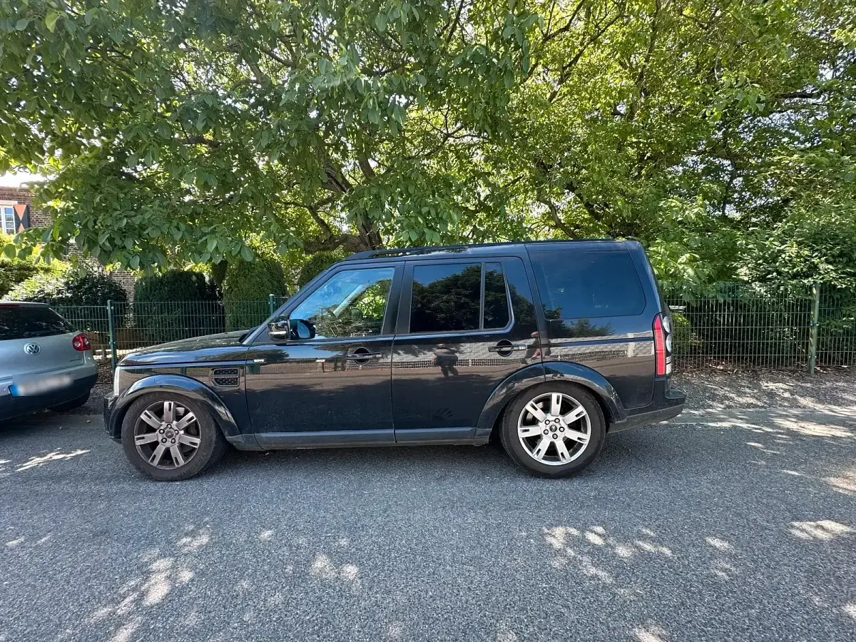 Gebraucht Land Rover Discovery 4 256 PS (188 kW) 2014 Schwarz SUV