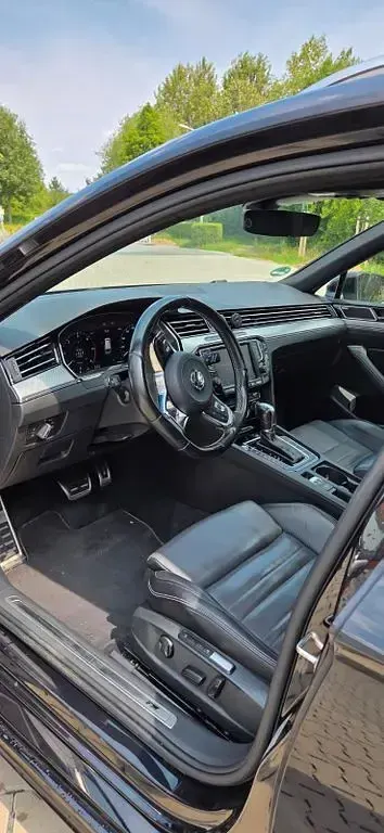 Gebraucht VW Passat R-line 239 PS (175 kW) 2016 Schwarz Kombi