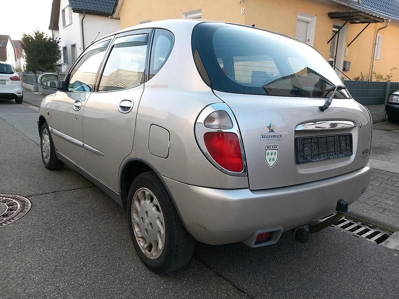 Gebraucht Daihatsu Sirion 1999 Silber Kleinwagen