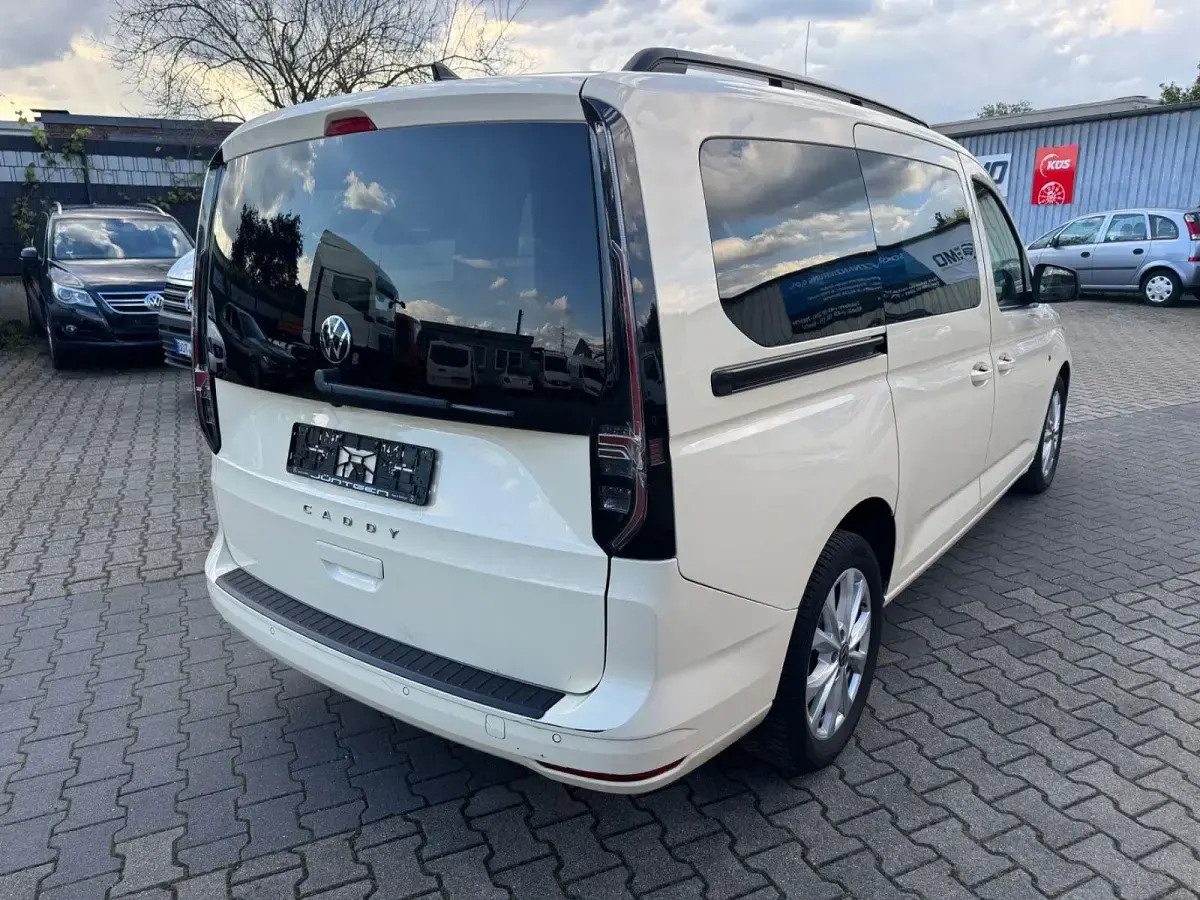 Gebraucht VW Caddy Maxi 122 PS (89 kW) 2022 Van / Kleinbus