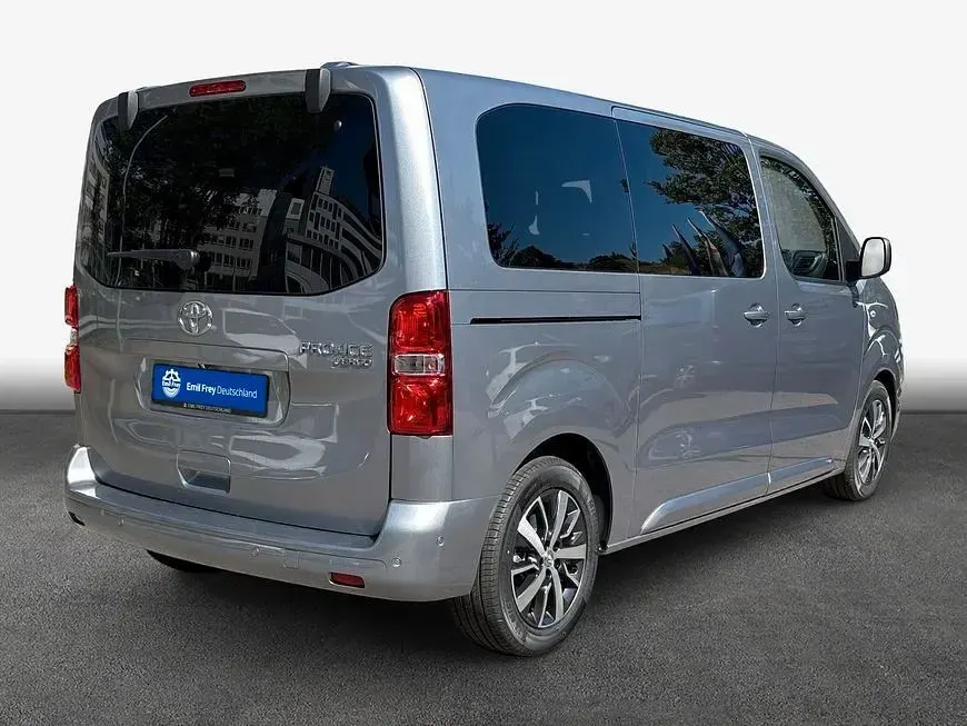Neu Toyota Proace Verso 179 PS (131 kW) 2026 Silber Kombi