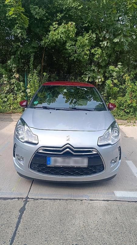 Silber Gebraucht 2012 DS Automobiles DS3 Kleinwagen | 7.500 € - Bild 1/4