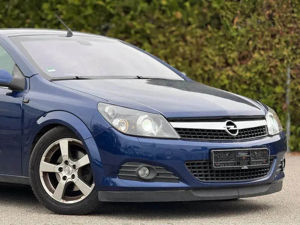 Gebraucht Opel Astra Cosmo 140 PS (102 kW) 2007 Blau Cabrio