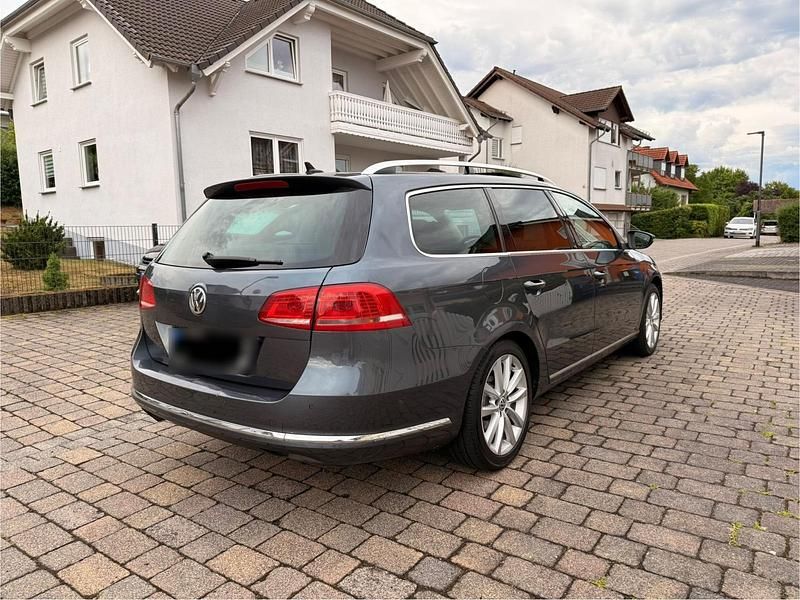 Używany VW Passat 170 KM (125 kW) 2012 Szary Kombi